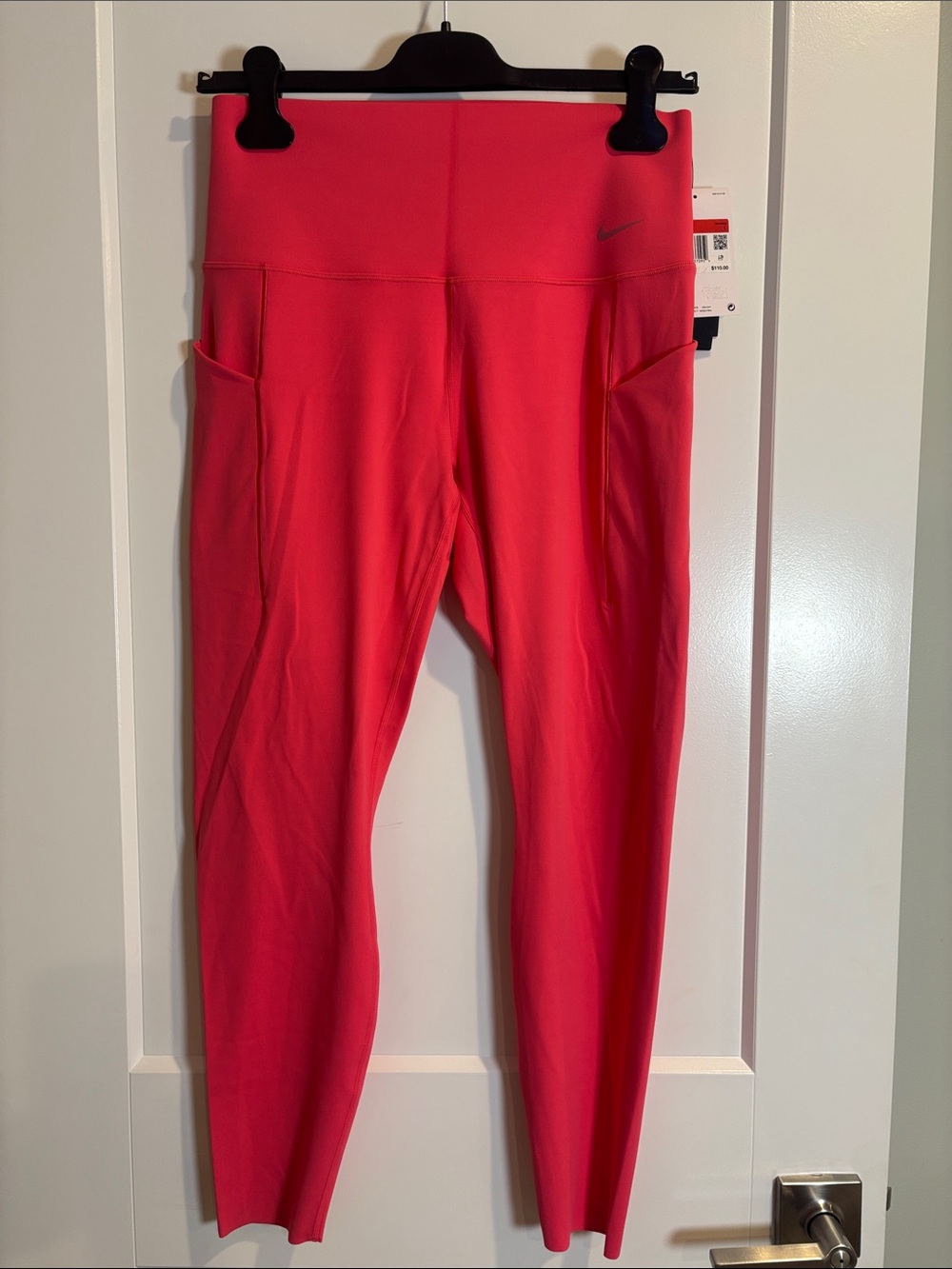 Nike Women’s Universa High Rise Dri-fit Leggings with Pockets Large